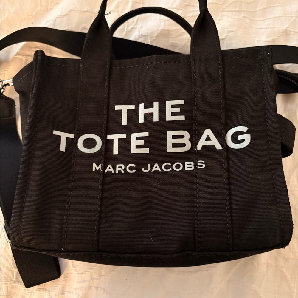 Marc Jacobs Black Messenger Bag